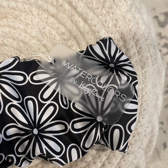 NWT Kenny Flowers The Pedregal Bandeau Bikini Top Size M - Picture 2 of 6